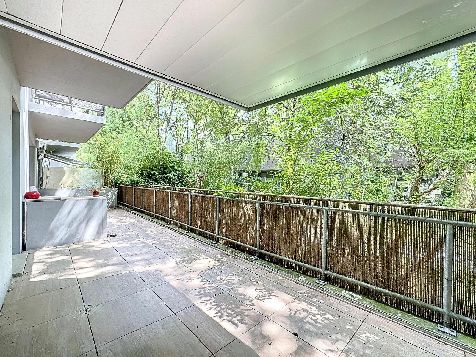 c02_00002-9056450602334803388