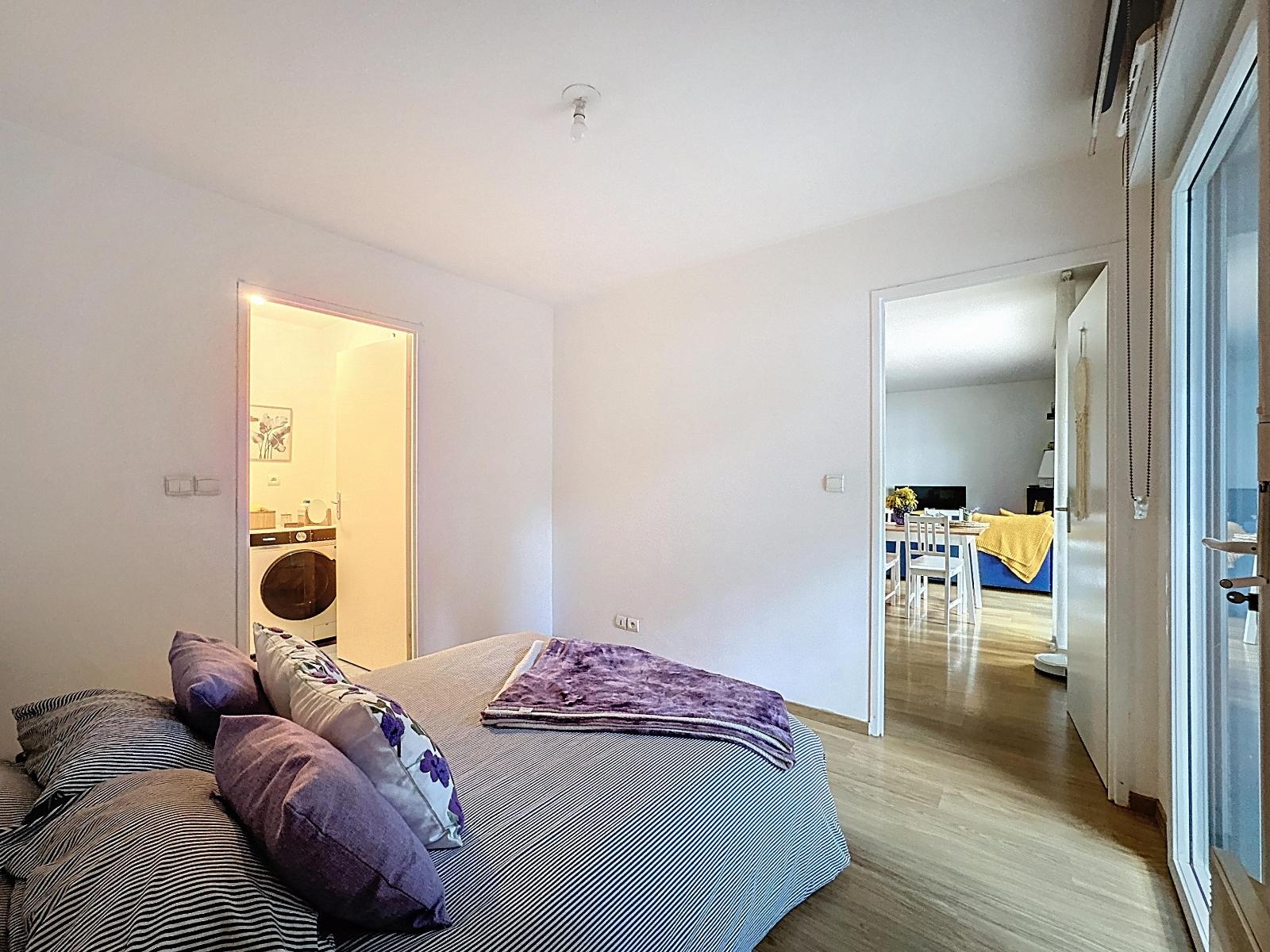 c02_00010-9096228919944612664