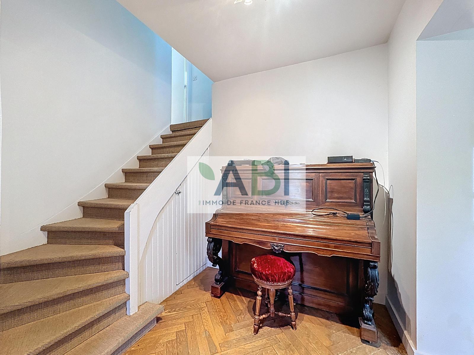 23_00010-13725112932907538551