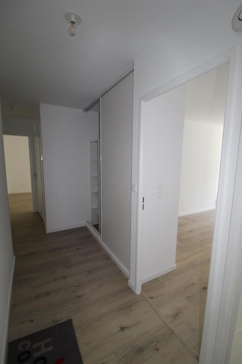 90-IMG_5383-15718225664643827299