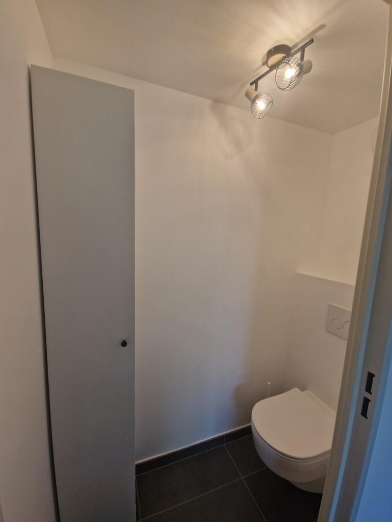 WC-14585721109244848184