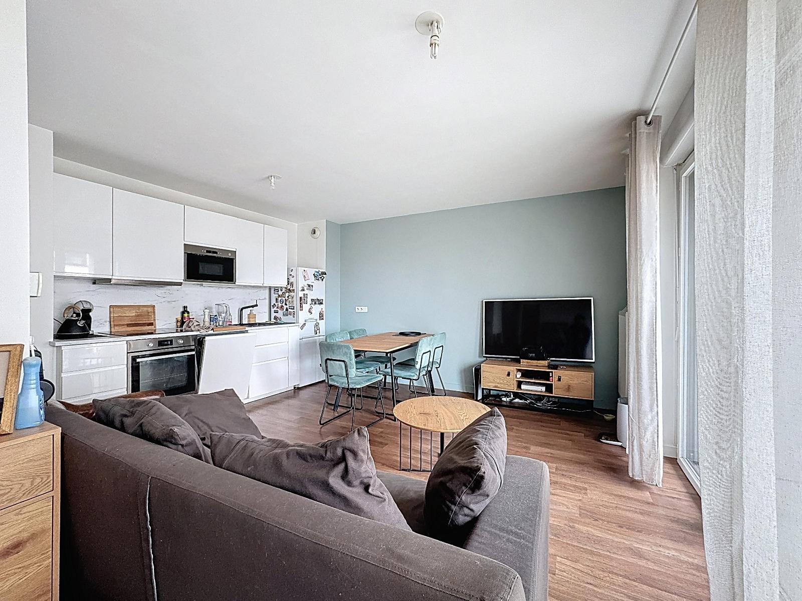 b32_00005-11839614059953166613