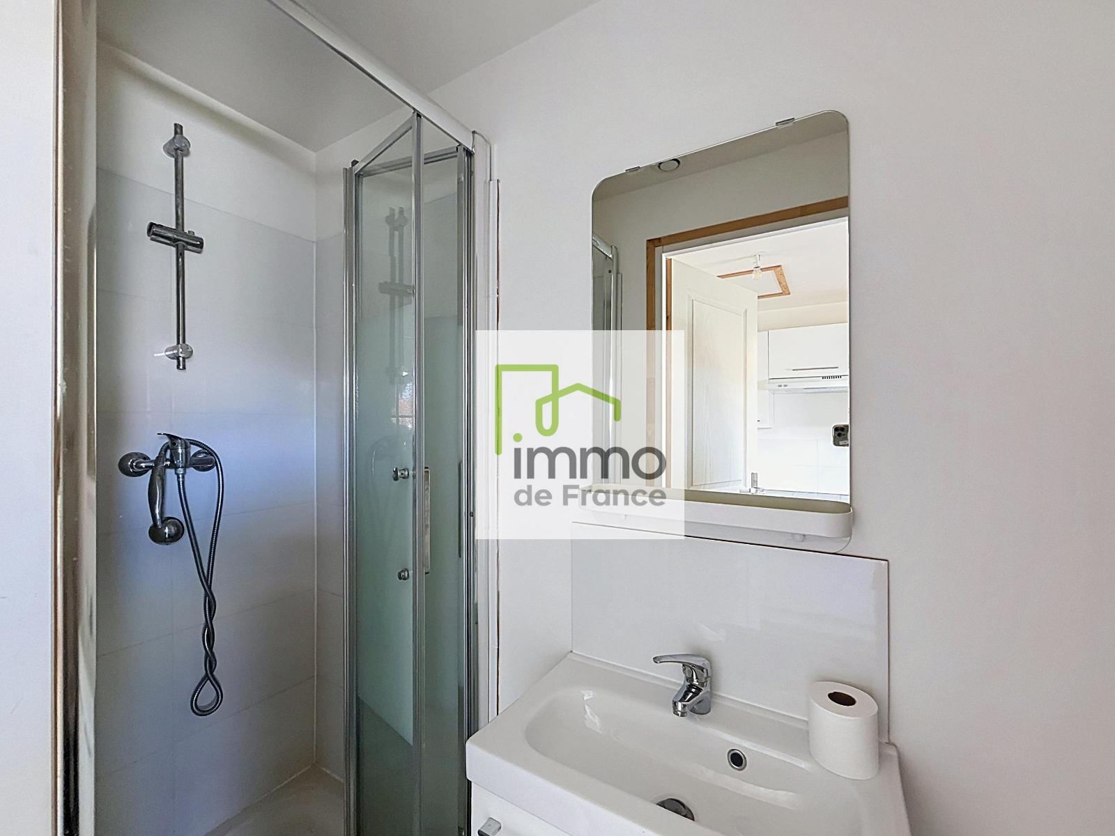 rue-des-hannetons-2eme-etage_00001-15700972953127308292